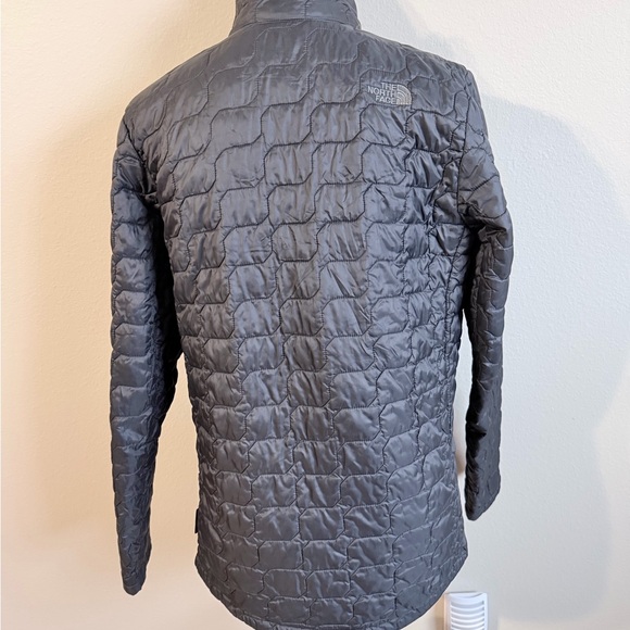 The North Face ThermoBall Jacket Black Boys XL Fits Women’s XS/S Lightweight - Picture 2 of 7